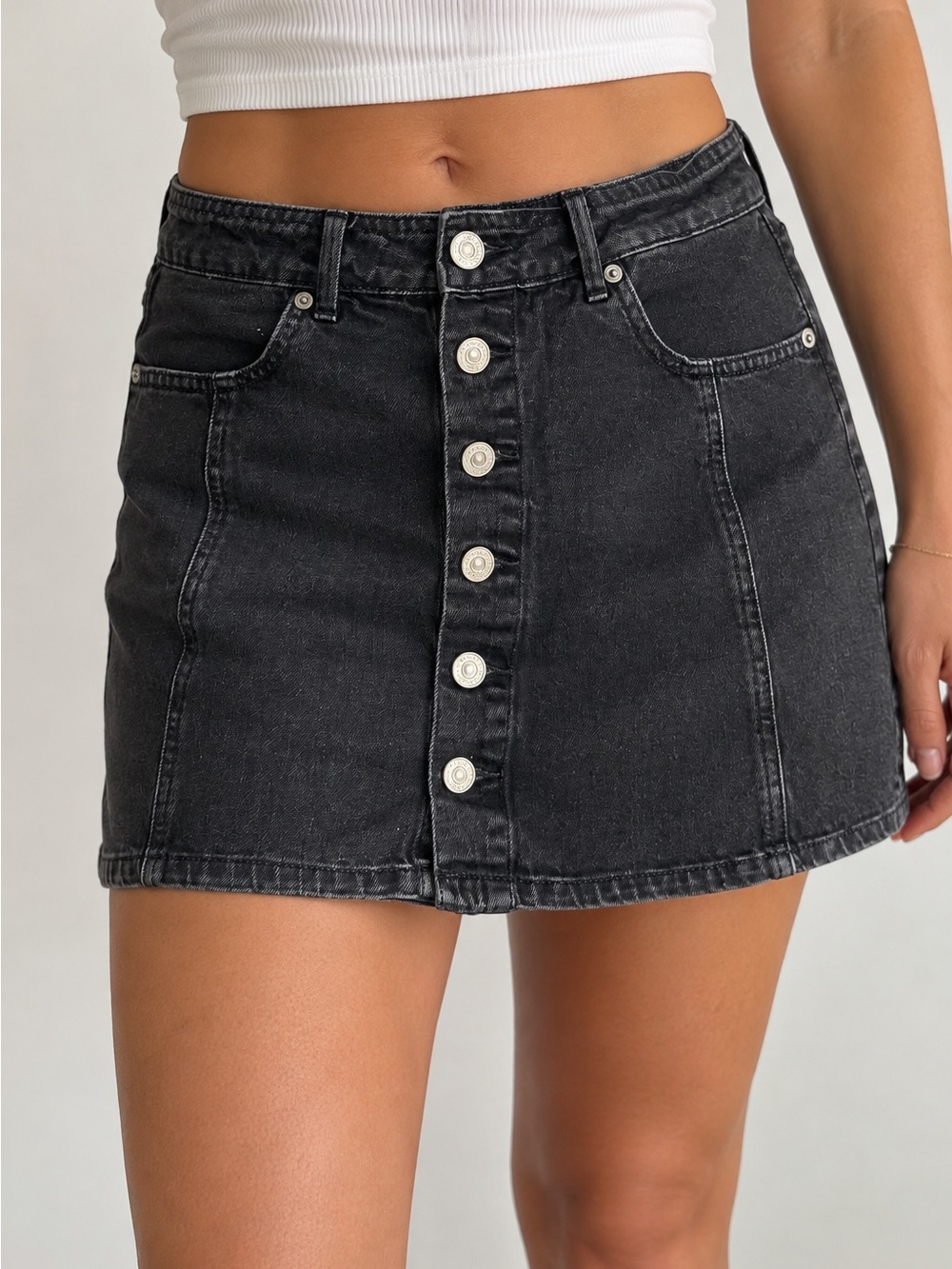 American Eagle Washed Black Denim Button-Front Denim Mini Skirt Size 8